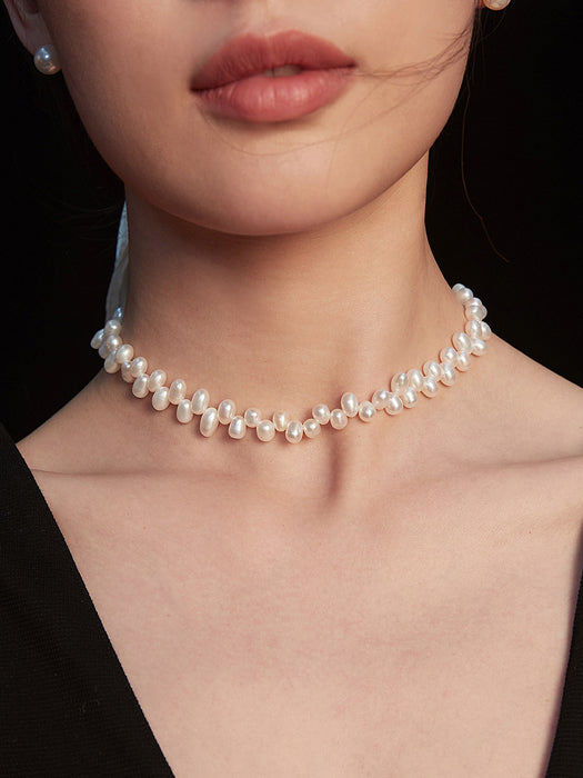 Staggered Pearl Necklace