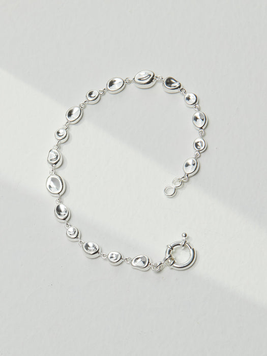 Simple line personalized silver bracelet