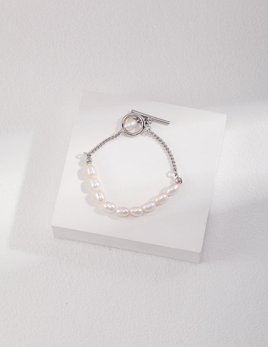 Minimalist French pearl bracelet