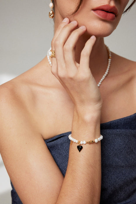 Silver Serenade: Pearl Heart of Love Necklace Bracelate Set